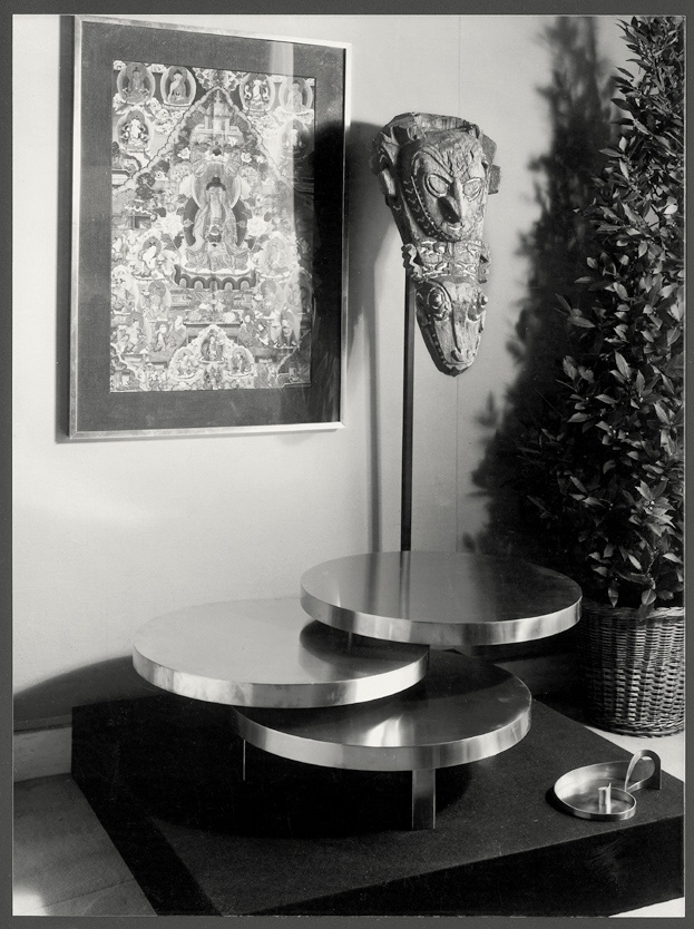 Table &amp;Eacute;ventail / Triple-tiered Table in stainless steel&amp;nbsp;and copper shown at Galerie Maison et Jardin, Paris, May&amp;nbsp;1968.